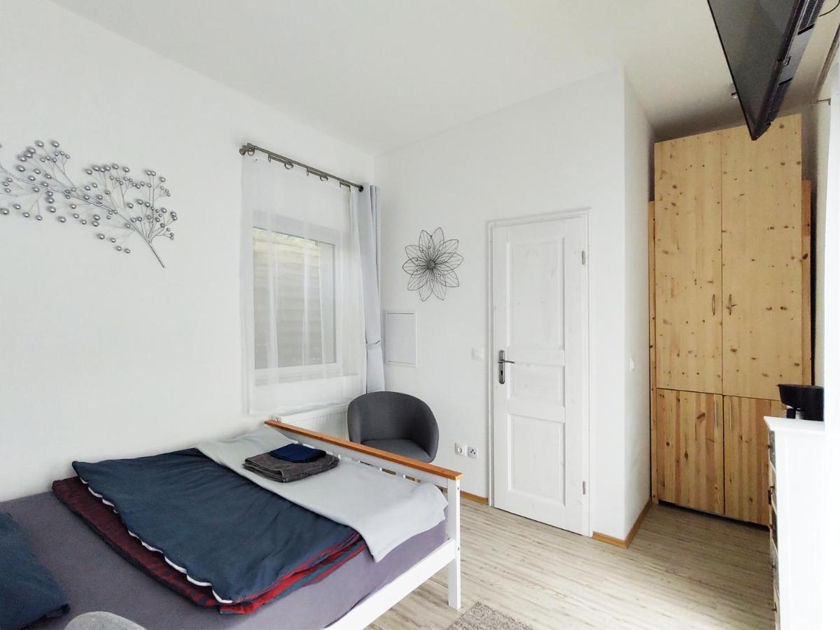 Schwanenburg Apartments Kolonie Rontgental Екстериор снимка