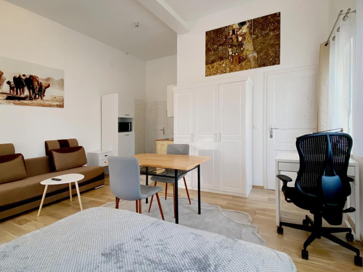 Schwanenburg Apartments Kolonie Rontgental Екстериор снимка