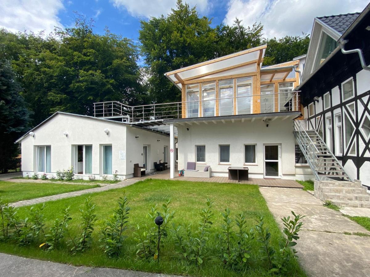 Schwanenburg Apartments Kolonie Rontgental Екстериор снимка