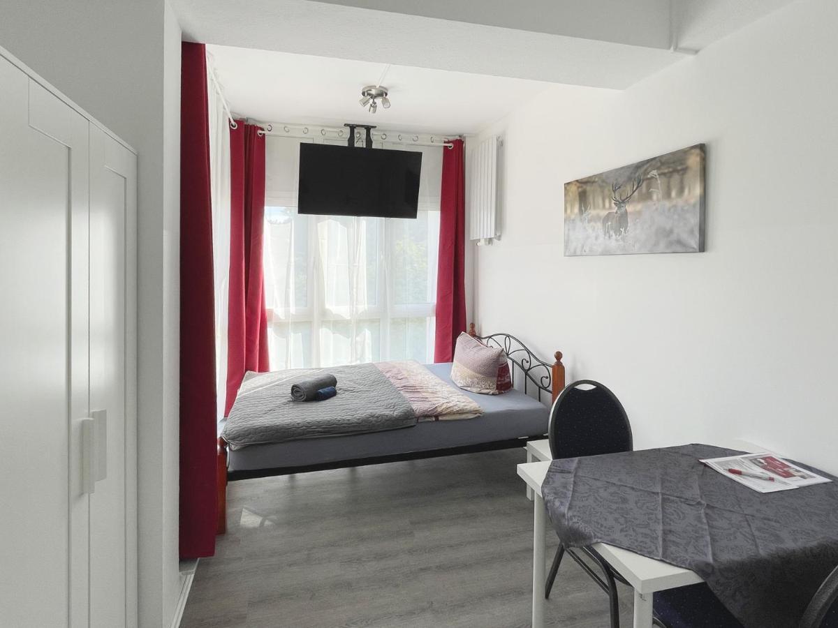 Schwanenburg Apartments Kolonie Rontgental Екстериор снимка