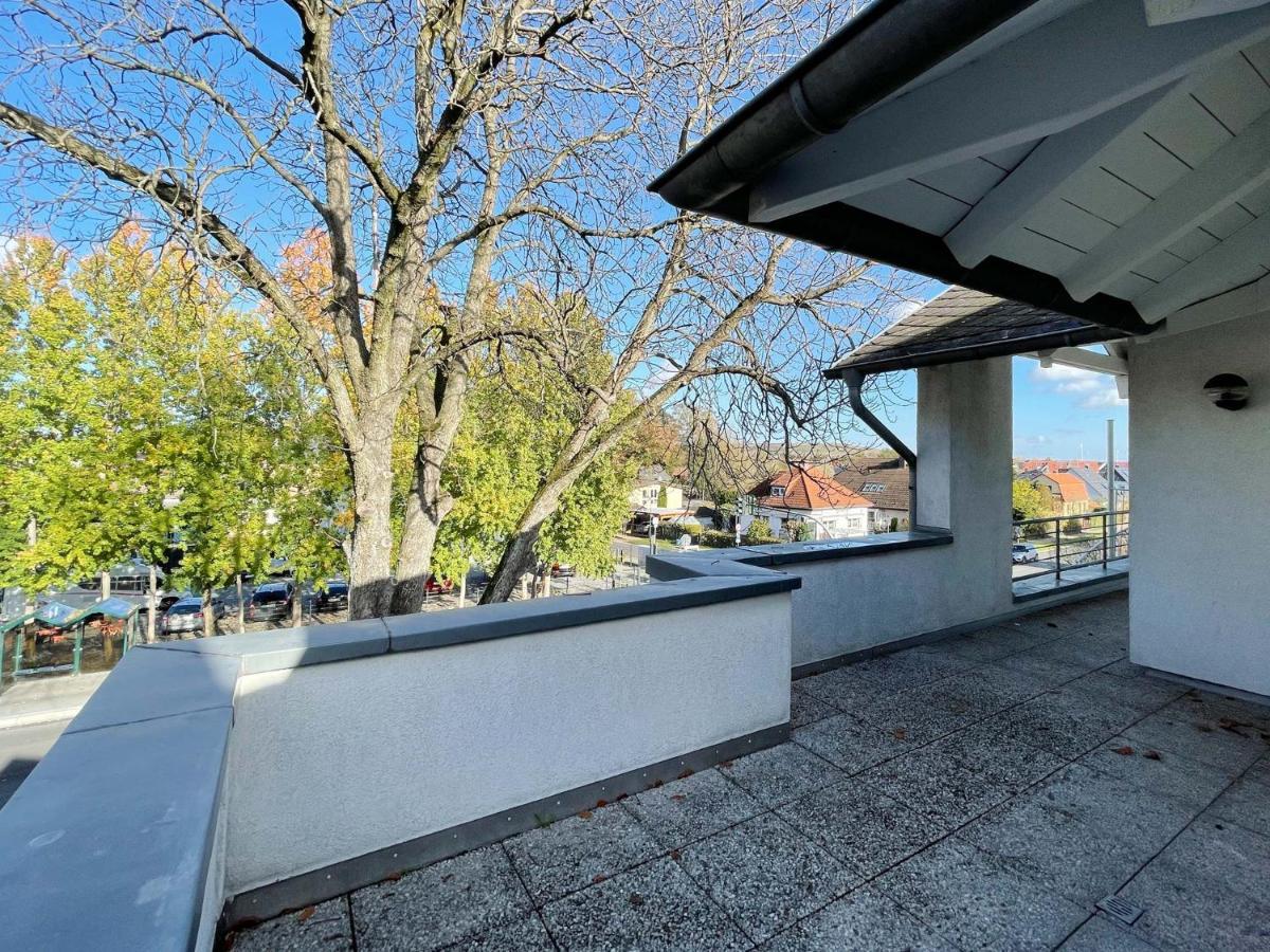 Schwanenburg Apartments Kolonie Rontgental Екстериор снимка